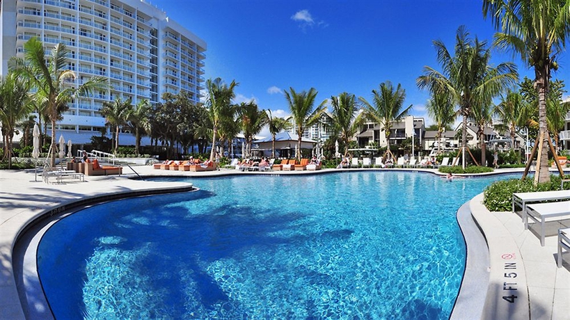 Imagen de la piscina del Hotel Hilton Fort Lauderdale Marina. Foto 13