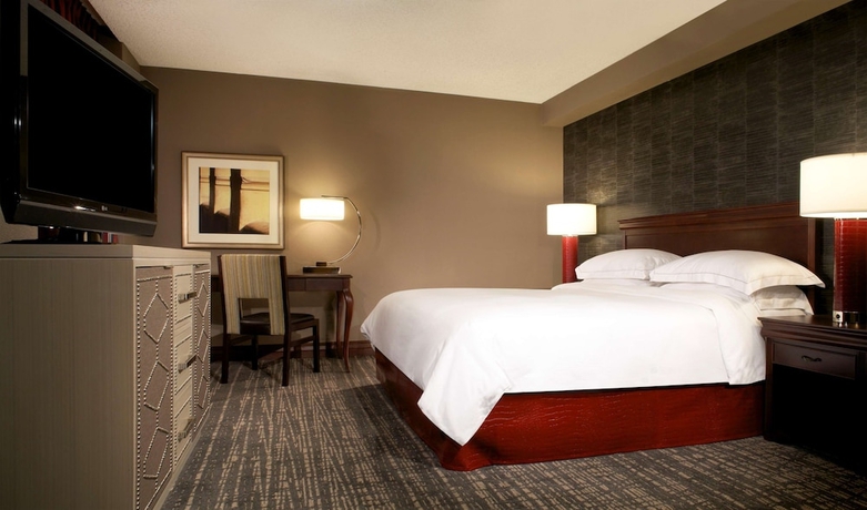 Imagen de la habitación del Hotel Hilton Fort Worth. Foto 8