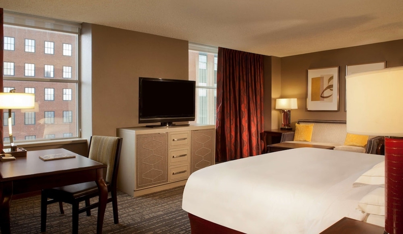 Imagen de la habitación del Hotel Hilton Fort Worth. Foto 11