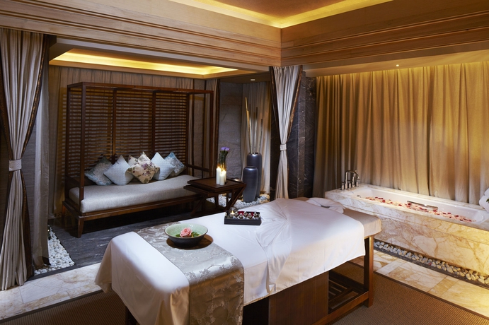 Imagen de los interiores del Hotel Hilton Foshan. Foto 11