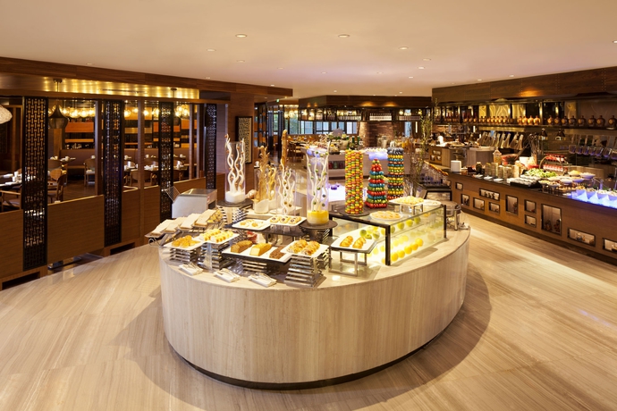 Imagen del bar/restaurante del Hotel Hilton Foshan. Foto 8