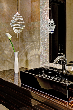 Imagen de la habitación del Hotel Hilton Frankfurt Airport. Foto 10