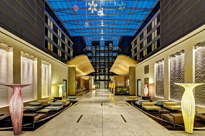 Imagen de los interiores del Hotel Hilton Frankfurt Airport. Foto 15
