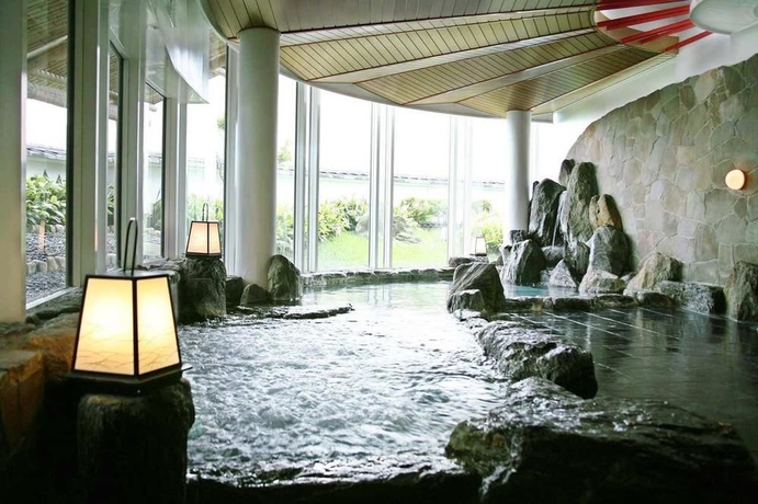 Imagen de la piscina del Hotel Hilton Fukuoka Sea Hawk. Foto 14