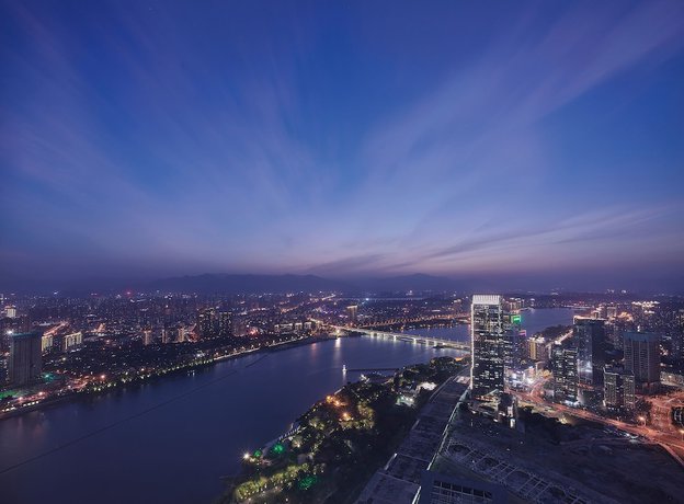 Imagen de la habitación del Hotel Hilton Fuzhou. Foto 11