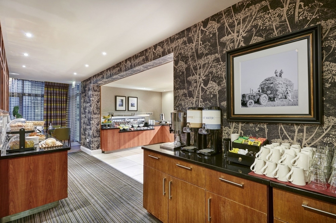 Imagen del bar/restaurante del Hotel Hilton Garden Inn Aberdeen City Centre. Foto 2