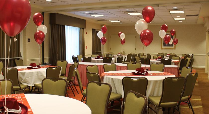 Imagen general del Hotel Hilton Garden Inn Addison. Foto 12