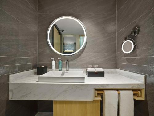Imagen de la habitación del Hotel Hilton Garden Inn Aksu Downtown. Foto 19