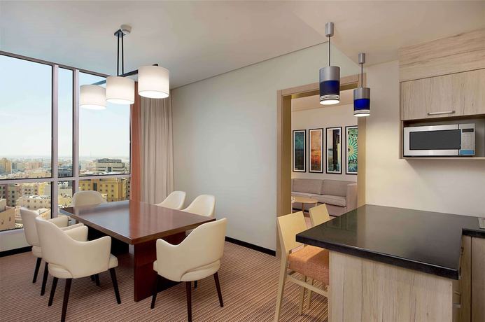 Imagen de la habitación del Hotel Hilton Garden Inn Al Khobar. Foto 16