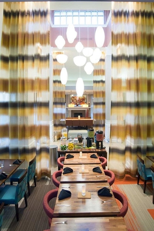 Imagen del bar/restaurante del Hotel Hilton Garden Inn Albuquerque North/rio Rancho. Foto 6