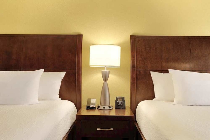 Imagen de la habitación del Hotel Hilton Garden Inn Anaheim Garden Grove. Foto 8