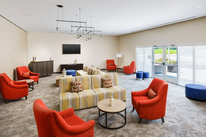 Imagen de los interiores del Hotel Hilton Garden Inn Apopka City Center. Foto 18