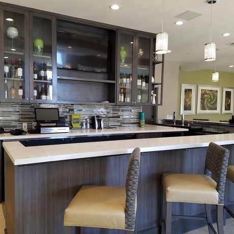 Imagen del bar/restaurante del Hotel Hilton Garden Inn Ardmore. Foto 5