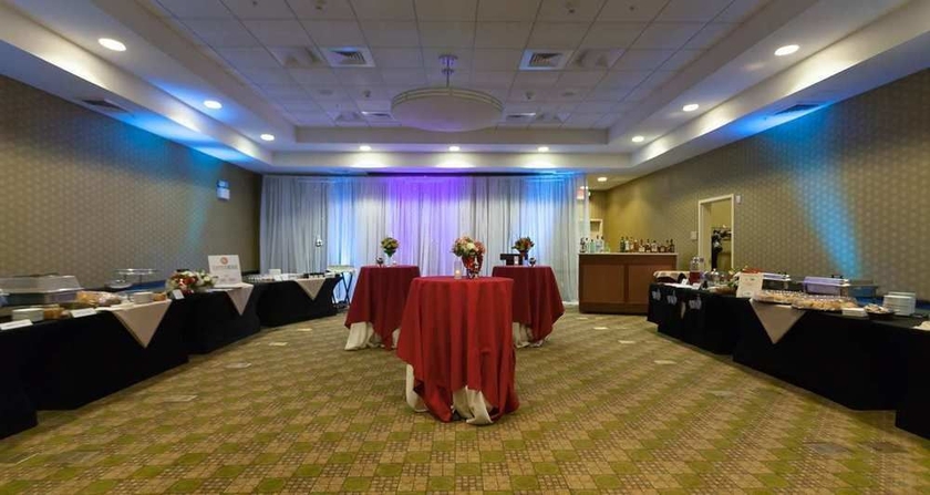 Imagen de los interiores del Hotel Hilton Garden Inn Arlington-shirlington. Foto 13