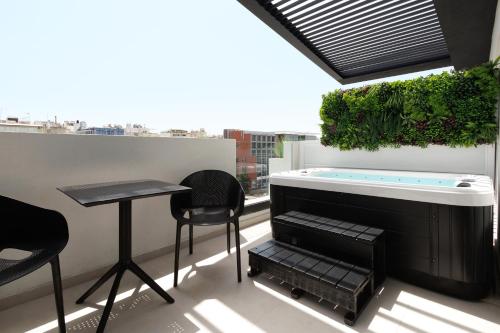 Imagen de la habitación del Hotel Hilton Garden Inn Athens Syggrou Avenue. Foto 16