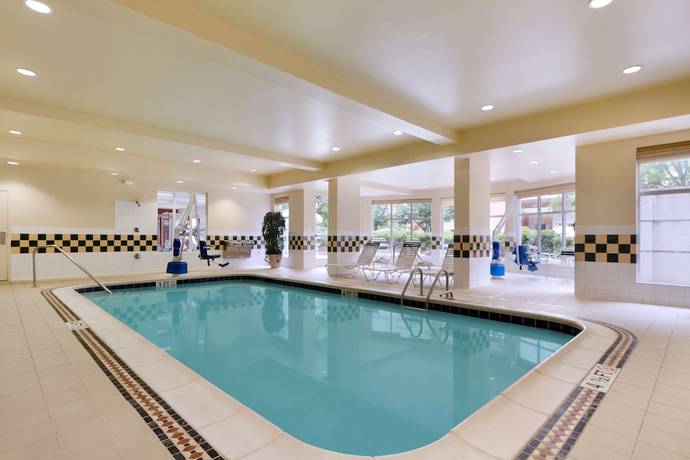 Imagen de la piscina del Hotel Hilton Garden Inn Atlanta East/stonecrest. Foto 20