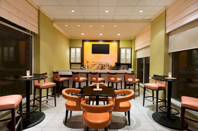 Imagen del bar/restaurante del Hotel Hilton Garden Inn Atlanta Northpoint. Foto 4