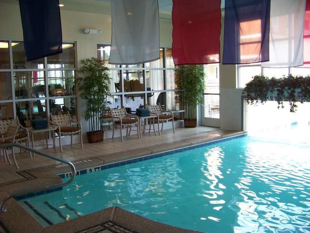 Imagen de la piscina del Hotel Hilton Garden Inn Atlanta Nw/kennesaw Town Center. Foto 15