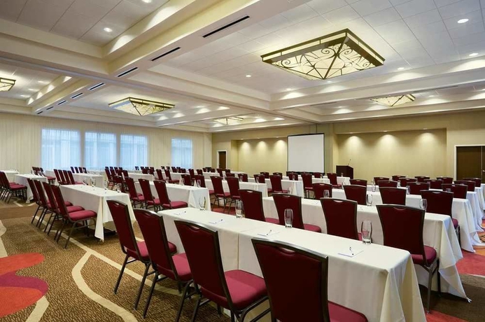 Imagen de los interiores del Hotel Hilton Garden Inn Auburn. Foto 12