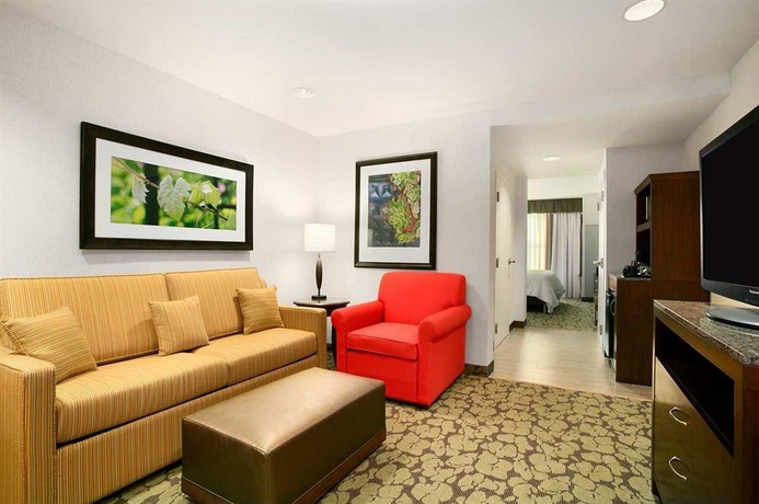 Imagen de los interiores del Hotel Hilton Garden Inn Auburn. Foto 15