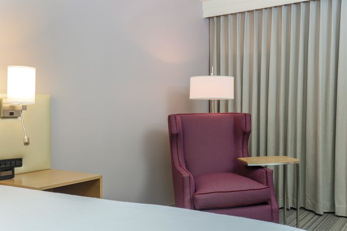 Imagen de la habitación del Hotel Hilton Garden Inn Bakersfield. Foto 8