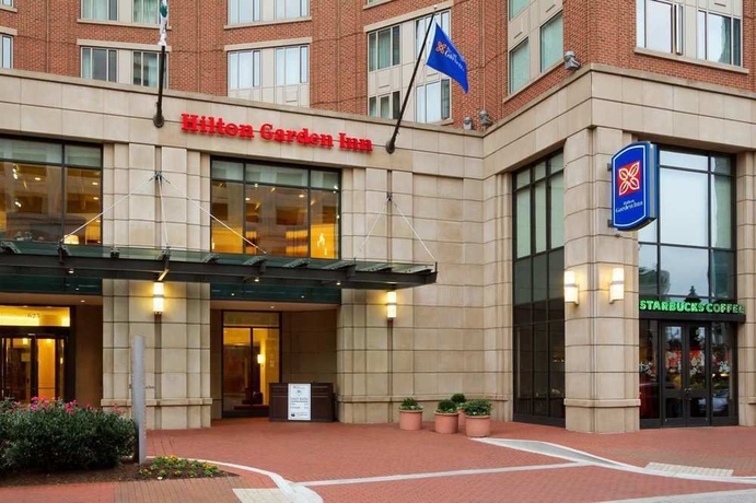 Imagen de los exteriores del Hotel Hilton Garden Inn Baltimore Inner Harbor. Foto 11