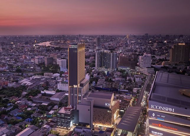 Imagen general del Hotel Hilton Garden Inn Bangkok Riverside. Foto 1