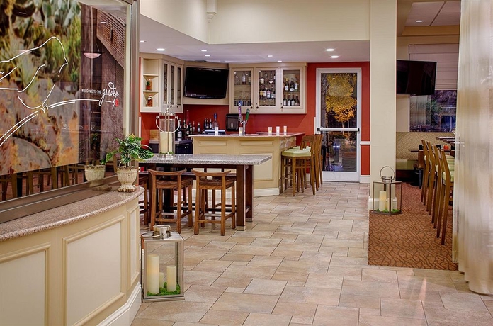 Imagen del bar/restaurante del Hotel Hilton Garden Inn Baton Rouge Airport. Foto 4