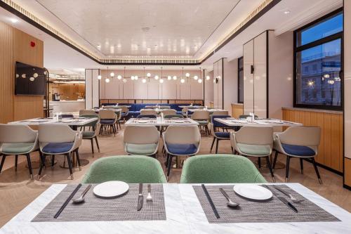 Imagen del bar/restaurante del Hotel Hilton Garden Inn Beijing Temple of Heaven East Gate Station. Foto 2