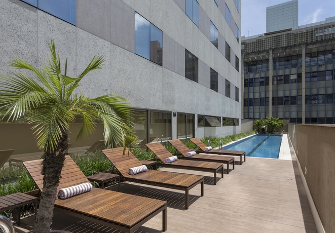 Imagen de la piscina del Hotel Hilton Garden Inn Belo Horizonte, Brazil. Foto 14