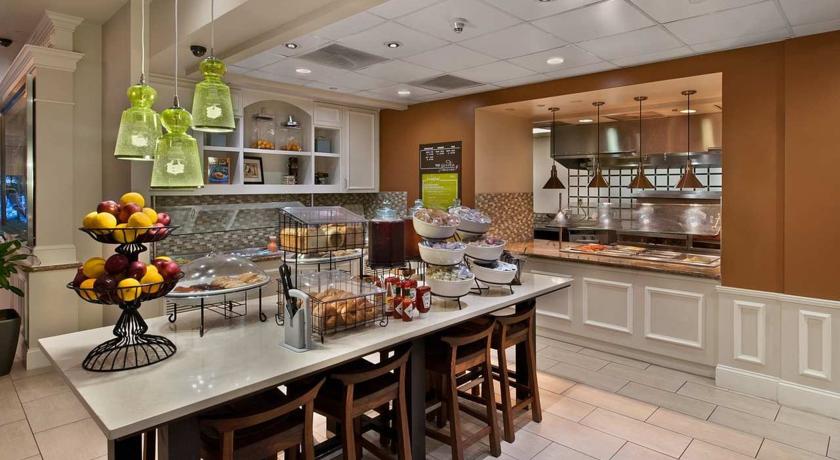Imagen general del Hotel Hilton Garden Inn Birmingham/lakeshore Drive. Foto 2