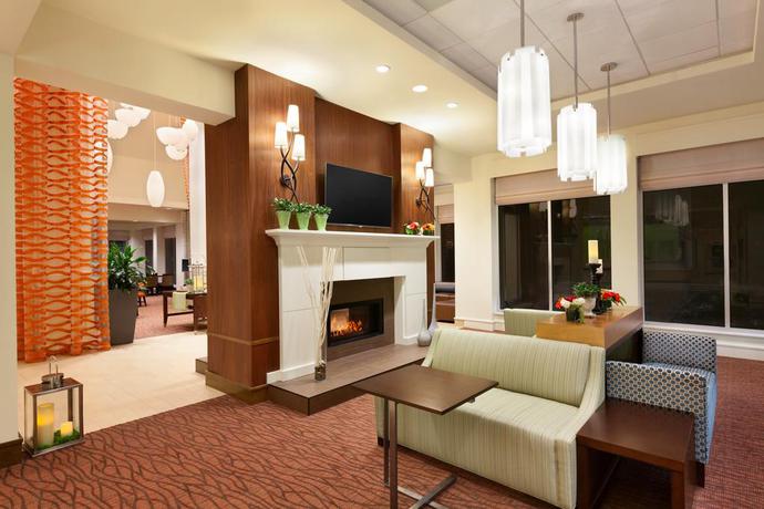 Imagen de los interiores del Hotel Hilton Garden Inn Boston Logan Airport. Foto 10