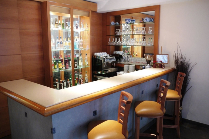 Imagen del bar/restaurante del Hotel Hilton Garden Inn Brussels City Centre. Foto 2