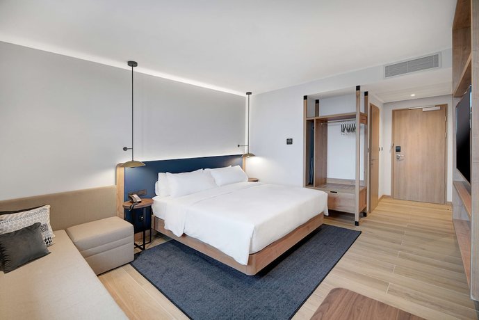 Imagen de la habitación del Hotel Hilton Garden Inn Bucharest Airport. Foto 5