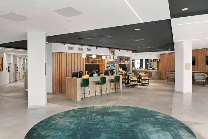 Imagen de los interiores del Hotel Hilton Garden Inn Bucharest Airport. Foto 18