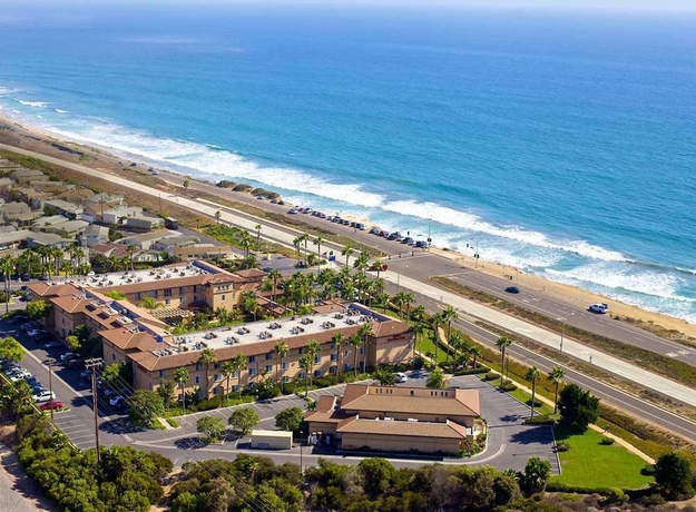 Imagen de los exteriores del Hotel Hilton Garden Inn Carlsbad Beach. Foto 6