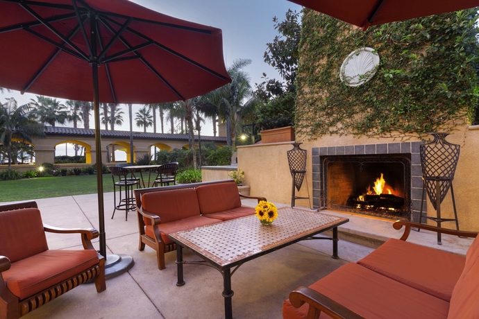 Imagen de los exteriores del Hotel Hilton Garden Inn Carlsbad Beach. Foto 8