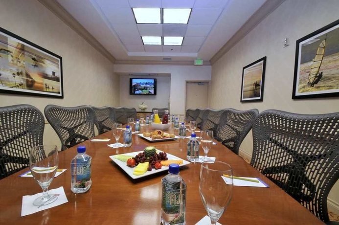 Imagen de los interiores del Hotel Hilton Garden Inn Carlsbad Beach. Foto 11
