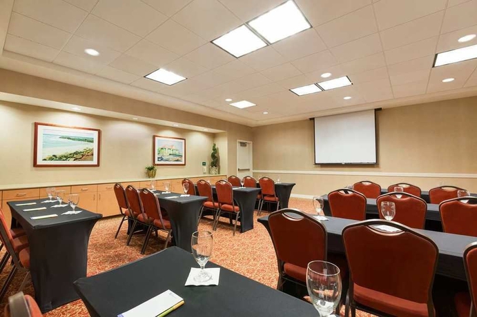 Imagen de los interiores del Hotel Hilton Garden Inn Carlsbad Beach. Foto 12