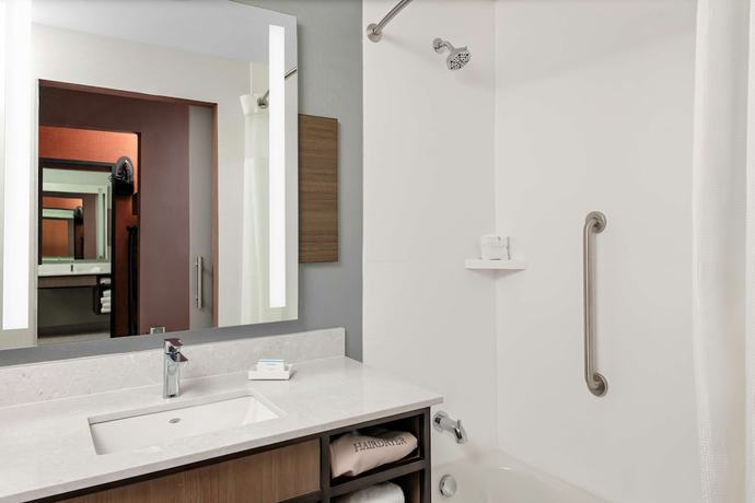 Imagen de la habitación del Hotel Hilton Garden Inn Chandler Downtown. Foto 11