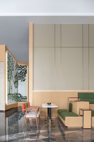 Imagen de los interiores del Hotel Hilton Garden Inn Changsha Yuelu. Foto 16