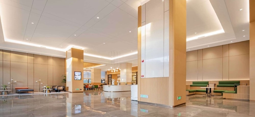 Imagen de los interiores del Hotel Hilton Garden Inn Changsha Yuelu. Foto 19