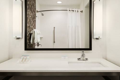 Imagen de la habitación del Hotel Hilton Garden Inn Charlotte Southpark. Foto 4