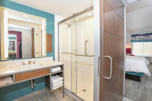Imagen de la habitación del Hotel Hilton Garden Inn Cincinnati Midtown. Foto 4