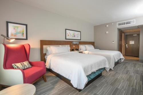 Imagen de la habitación del Hotel Hilton Garden Inn Cincinnati Midtown. Foto 7