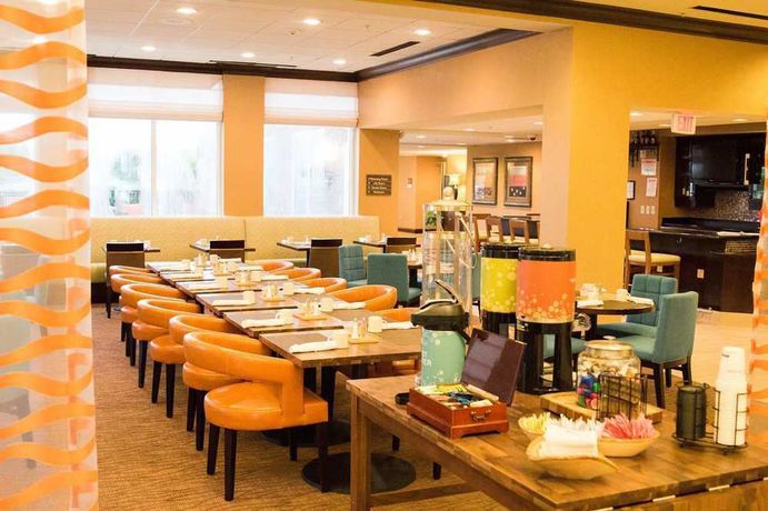 Imagen del bar/restaurante del Hotel Hilton Garden Inn Clarksville. Foto 6