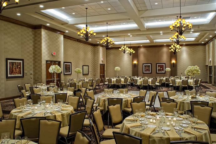 Imagen del bar/restaurante del Hotel Hilton Garden Inn Clifton Park. Foto 3