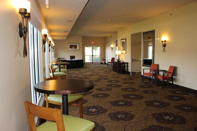 Imagen de los interiores del Hotel Hilton Garden Inn Clovis. Foto 15