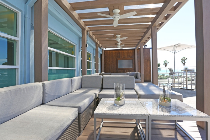 Imagen del bar/restaurante del Hotel Hilton Garden Inn Dana Point Doheny Beach. Foto 3