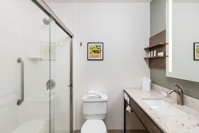 Imagen de la habitación del Hotel Hilton Garden Inn Davis Downtown. Foto 10